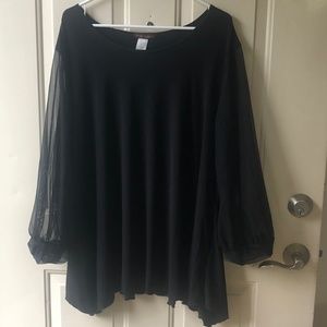 Women's Design Today's stunning Black Tunic Sz. 1X